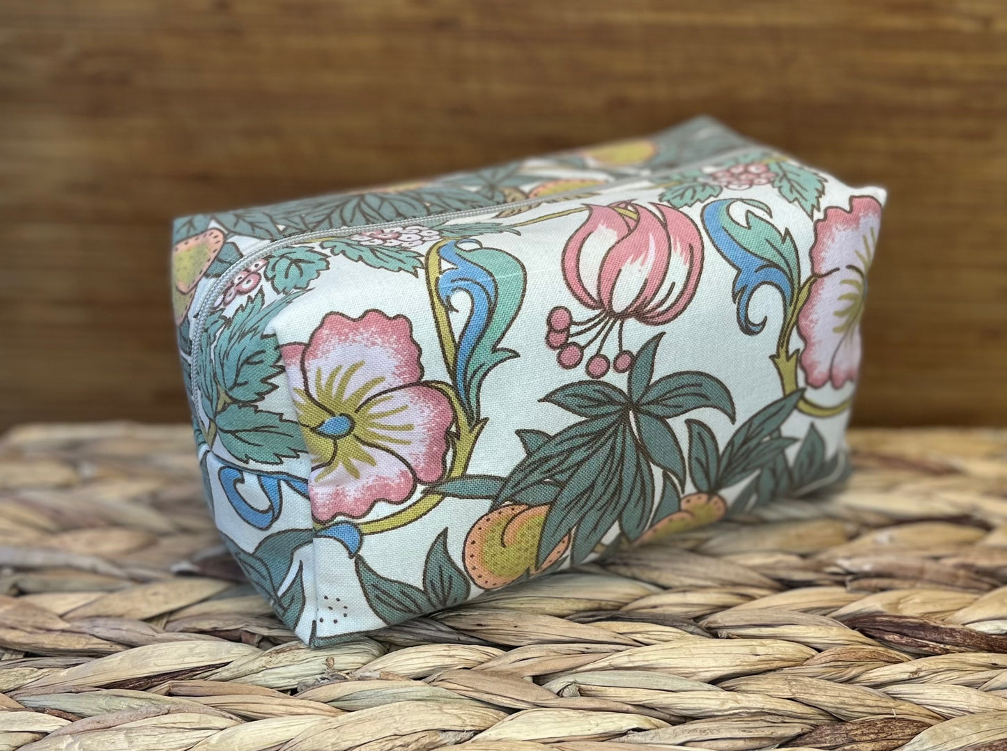 Tygväska, Gammeldags blomma