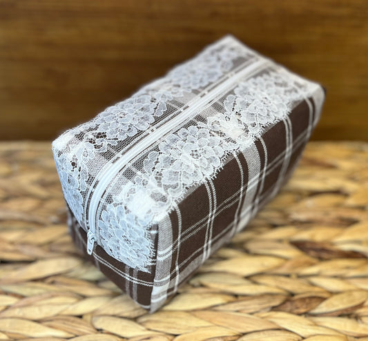 Tygväska, Rutig brun